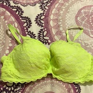 Never worn Victoria secret bra